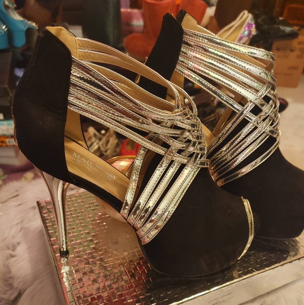 Platform Pumps - Picture 2 of 4